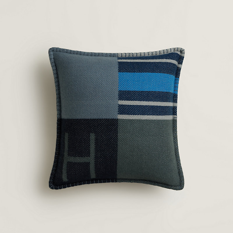 Avalon Cab pillow - Blue | Hermès USA